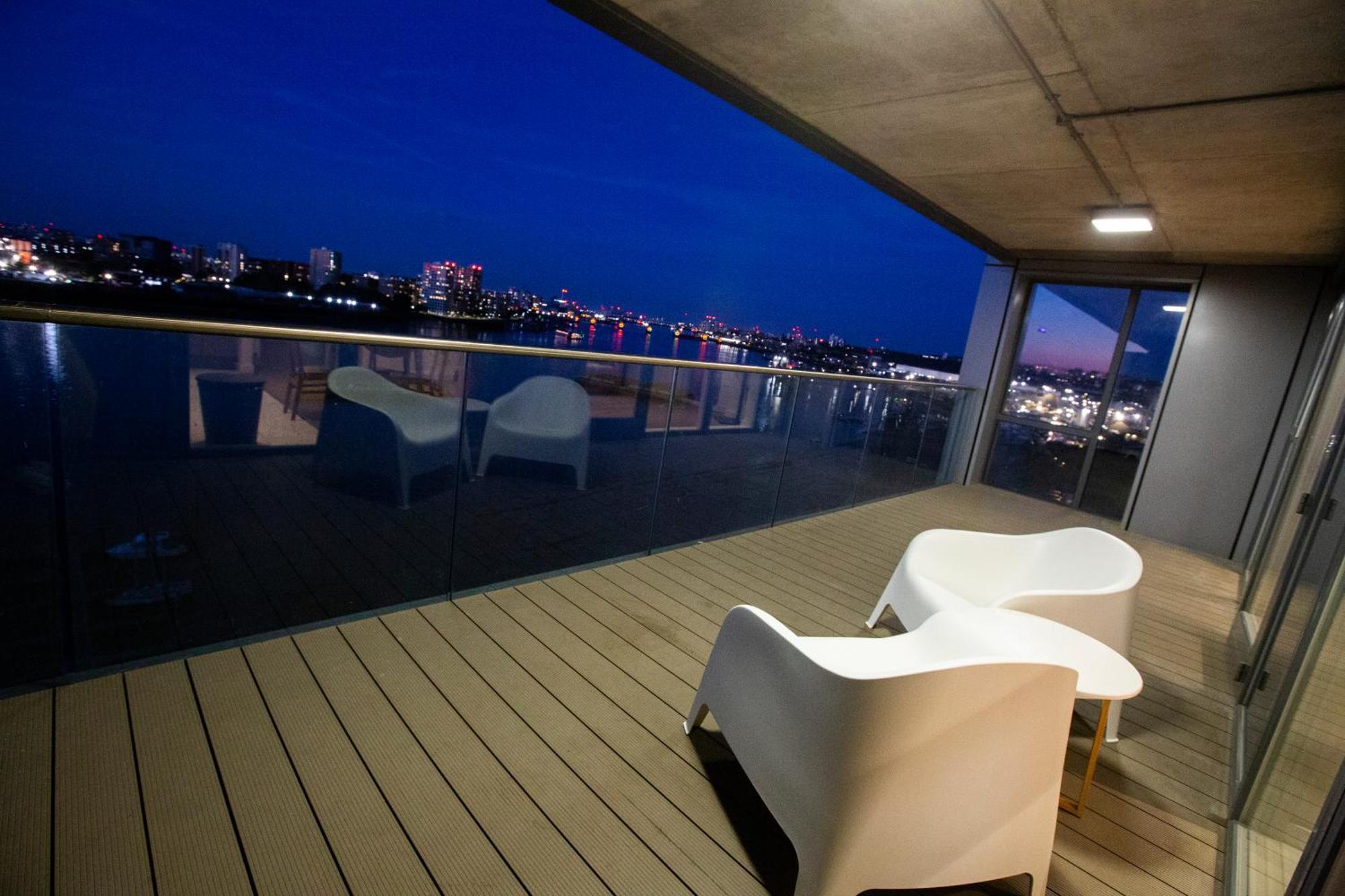 Waterfront- London Greenwich O2 Arena 2 Bed Flat Exterior foto