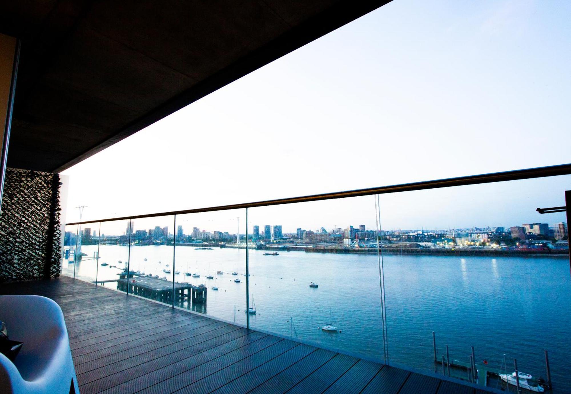 Waterfront- London Greenwich O2 Arena 2 Bed Flat Exterior foto