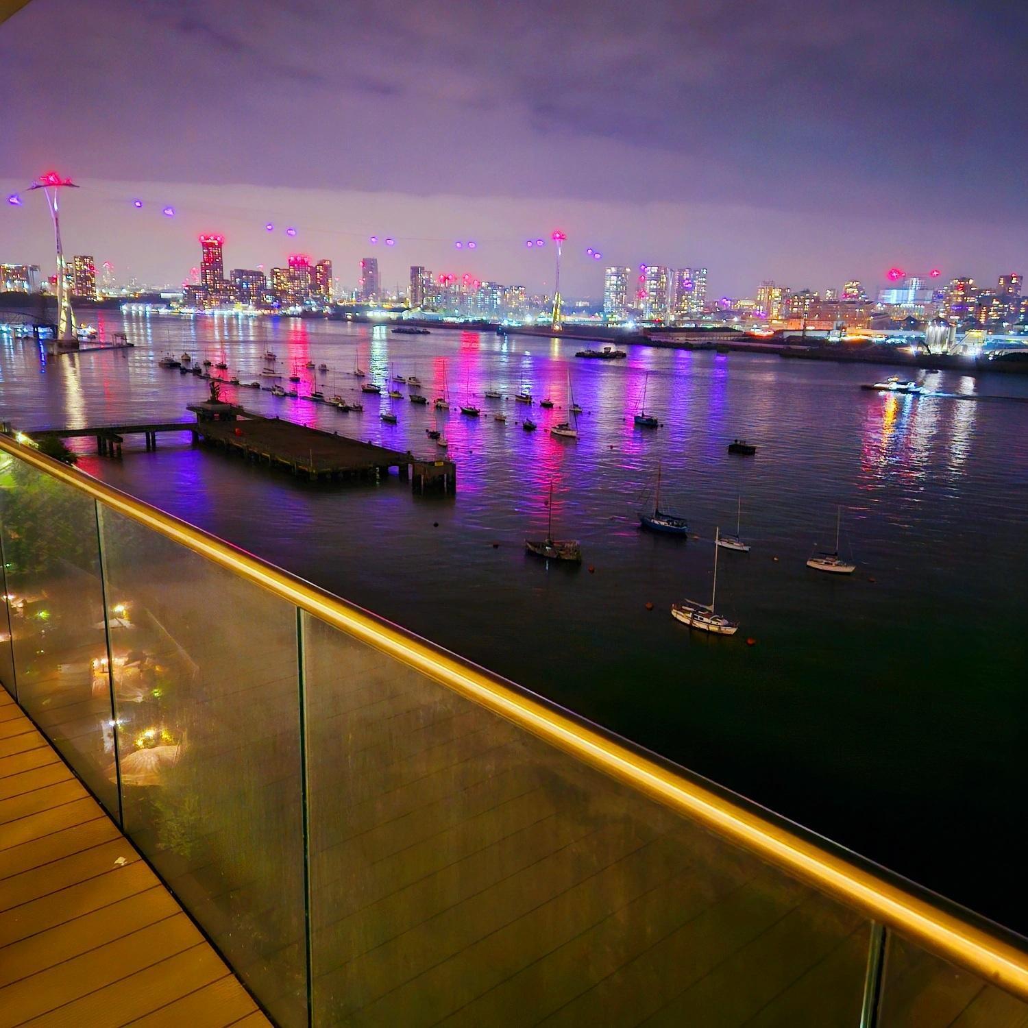 Waterfront- London Greenwich O2 Arena 2 Bed Flat Exterior foto